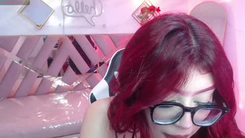 Snapshot of red_bunny_v chatting on 04.29.26 Hi Stream 800am to 200pm online show from 04.29.26