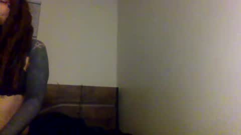 red_eyed_roze online show from 12.04.24