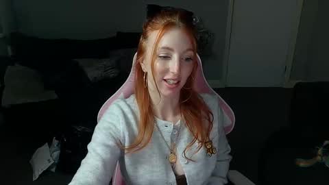 Red -  online show from 01.20.25