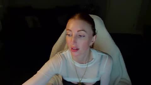 Red -  online show from 11.05.25