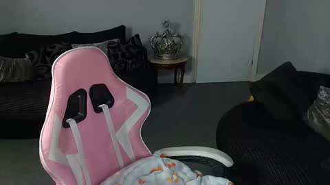 Red -  online show from 03.26.26