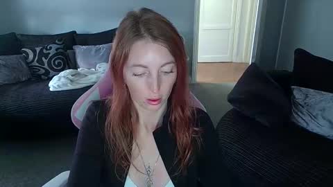 Red -  online show from 04.14.26