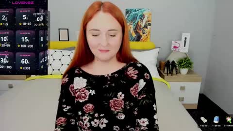 Snapshot of red_naughtyfox chatting on 12.22.24 Lessy Fox online show from 12.22.24