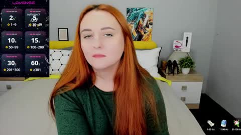 Snapshot of red_naughtyfox chatting on 01.11.25 Lessy Fox online show from 01.11.25