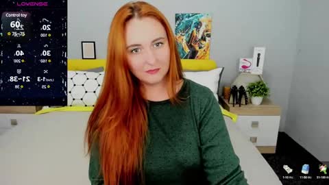 Snapshot of red_naughtyfox chatting on 01.11.25 Lessy Fox online show from 01.11.25