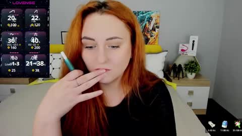 Snapshot of red_naughtyfox chatting on 01.24.25 Lessy Fox online show from 01.24.25