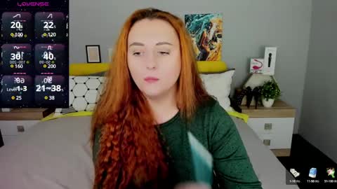 Snapshot of red_naughtyfox chatting on 01.26.25 Lessy Fox online show from 01.26.25