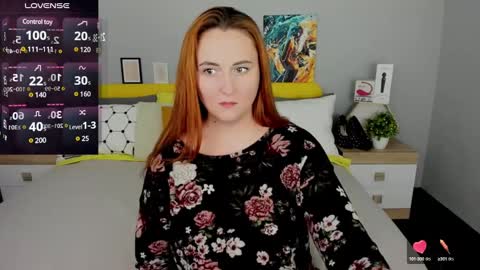 Snapshot of red_naughtyfox chatting on 02.17.25 Lessy Fox online show from 02.17.25