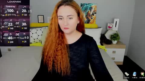 Snapshot of red_naughtyfox chatting on 03.09.25 Lessy Fox online show from 03.09.25