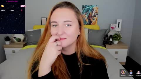 Snapshot of red_naughtyfox chatting on 09.10.25 Lessy Fox online show from 09.10.25