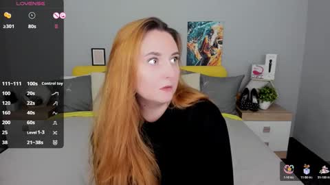 Snapshot of red_naughtyfox chatting on 10.05.25 Lessy Fox online show from 10.05.25