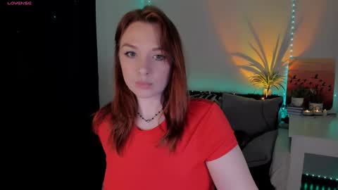 Snapshot of red_passsion chatting on 12.23.24 Mia online show from 12.23.24