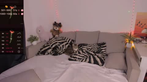 Snapshot of red_passsion chatting on 02.02.25 Mia online show from 02.02.25