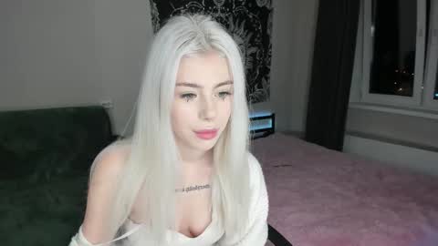 Erika online show from 11.04.25