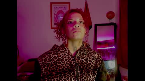 Snapshot of red_savage_ chatting on 01.17.25 Instagram Valerie yourdream online show from 01.17.25