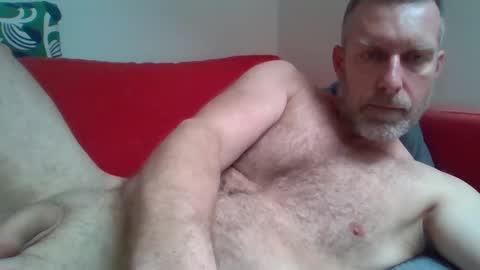 Red online show from 01.07.25