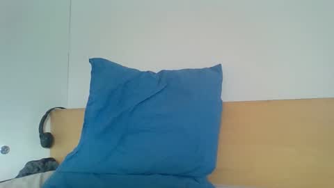 Red online show from 11.18.25