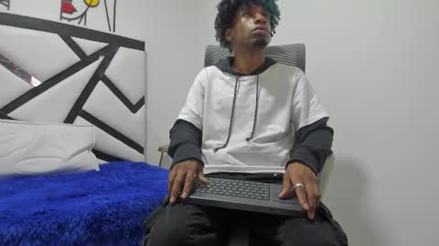 redbryan_ebano online show from 10.20.25