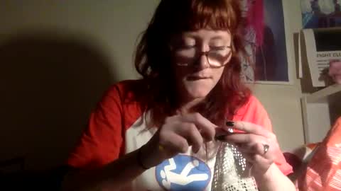 Snapshot of redcassie666 chatting on 04.15.26 redcassie666 online show from 04.15.26