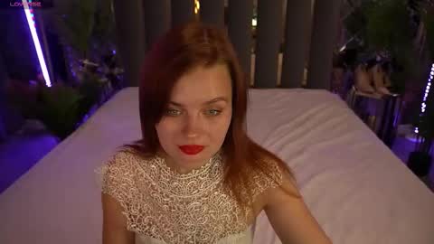 Snapshot of reddoll_ chatting on 10.08.25 Lily online show from 10.08.25