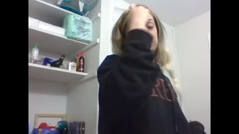 reddwaxx online show from 12.19.25