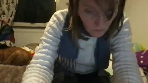 Snapshot of redfoxofficial chatting on 12.21.25 Redfox online show from 12.21.25