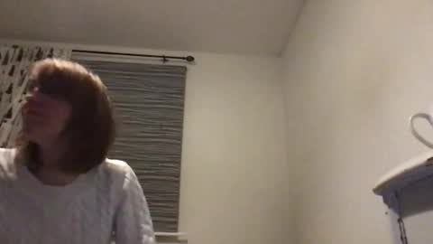 Snapshot of redfoxofficial chatting on 12.22.25 Redfox online show from 12.22.25