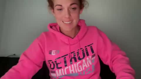 Redheaded Fox online show from 01.22.25