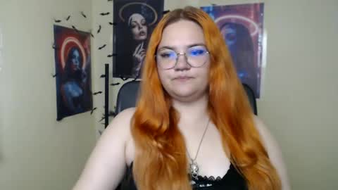 Snapshot of redhotqueen1 chatting on 07.21.26 Rina online show from 07.21.26