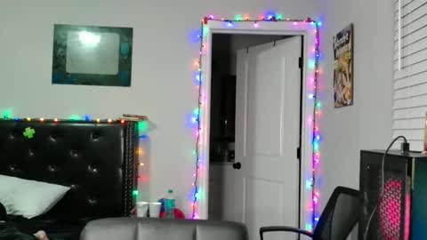 Snapshot of redinthebed chatting on 12.19.25 InkedGinger online show from 12.19.25