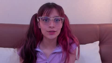 Snapshot of redmeloddy chatting on 01.08.25 Meloddy online show from 01.08.25