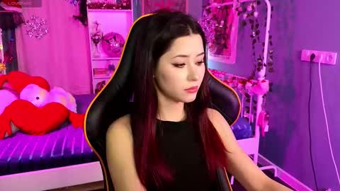 Kiara online show from 12.21.25