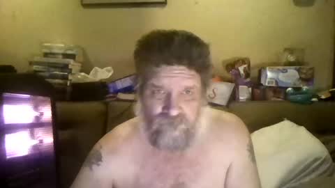 Snapshot of redmud3 chatting on 01.23.25 redmud3 online show from 01.23.25