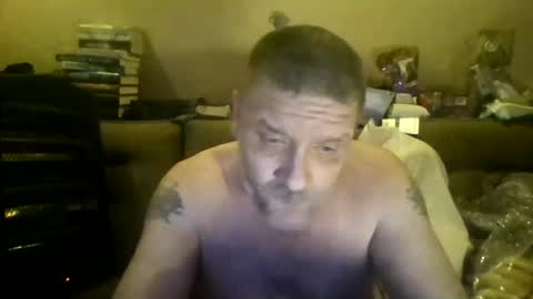 Snapshot of redmud3 chatting on 02.16.25 redmud3 online show from 02.16.25