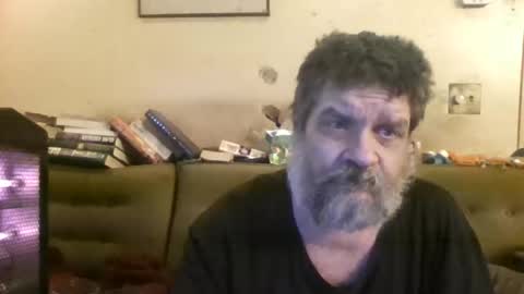 Snapshot of redmud3 chatting on 12.02.25 redmud3 online show from 12.02.25