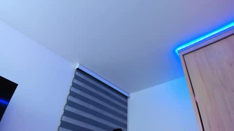 Snapshot of redski77 chatting on 12.29.24 redski77 online show from 12.29.24