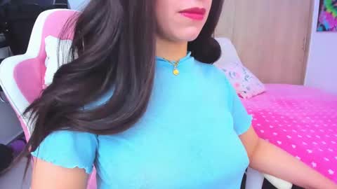 Snapshot of redski77 chatting on 01.28.25 redski77 online show from 01.28.25