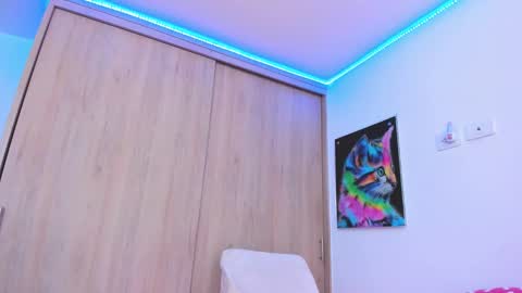 Snapshot of redski77 chatting on 02.23.25 redski77 online show from 02.23.25