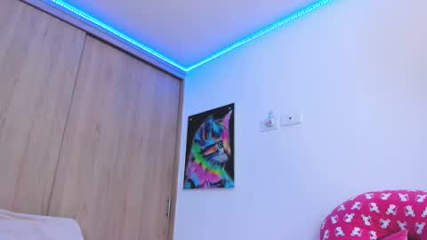 Snapshot of redski77 chatting on 03.10.25 redski77 online show from 03.10.25