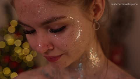 Snapshot of refined_style chatting on 12.20.24 JessyinCherri yang online show from 12.20.24