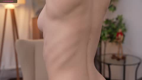 Snapshot of refined_style chatting on 01.17.25 JessyinCherri yang online show from 01.17.25