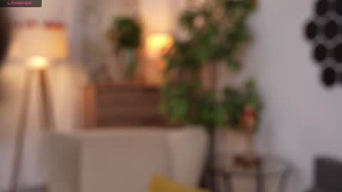 Snapshot of refined_style chatting on 01.20.25 JessyinCherri yang online show from 01.20.25