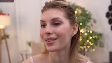 Snapshot of refined_style chatting on 02.15.25 JessyinCherri yang online show from 02.15.25