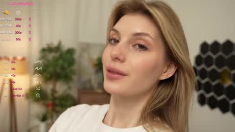 Snapshot of refined_style chatting on 03.06.25 JessyinCherri yang online show from 03.06.25