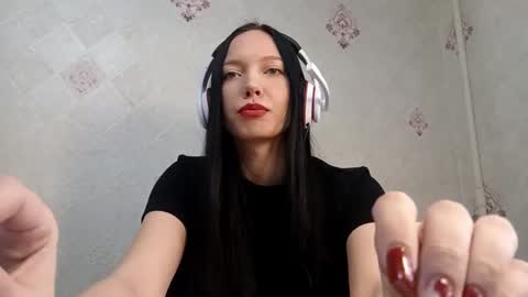 Snapshot of refugiorobey chatting on 03.16.26 Mia online show from 03.16.26