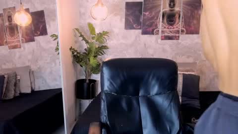 Regan online show from 10.02.25