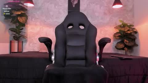 Snapshot of regan_pearson chatting on 02.13.26 Regan online show from 02.13.26