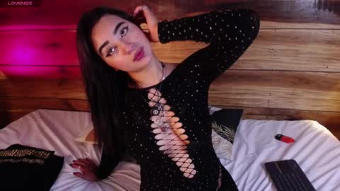   online show from 11.25.25