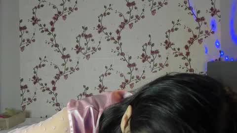 Snapshot of reginamoon12 chatting on 11.30.25 Alisa online show from 11.30.25