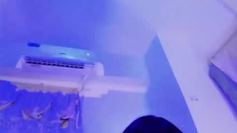 Snapshot of reginarose chatting on 03.08.25 reginarose online show from 03.08.25